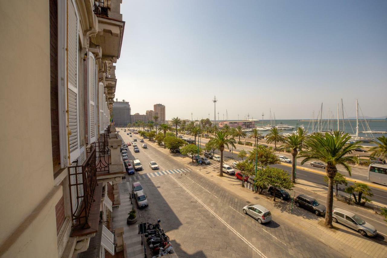 Hotel Aer Bj Vittoria Cagliari Bagian luar foto