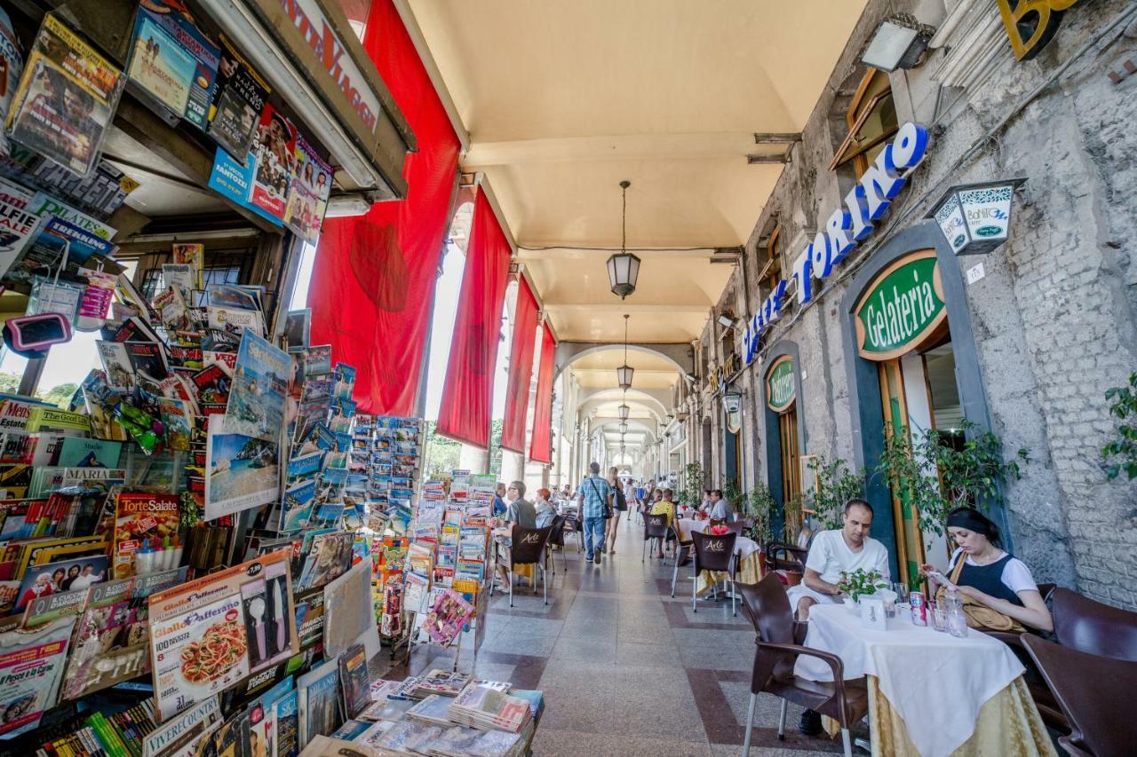 Hotel Aer Bj Vittoria Cagliari Bagian luar foto